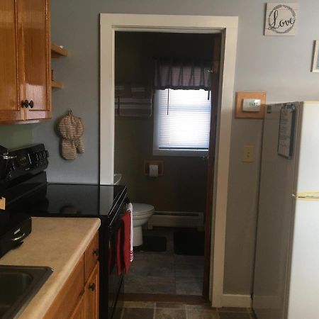 Home Away From Home, Recently Renovated North Troy Экстерьер фото